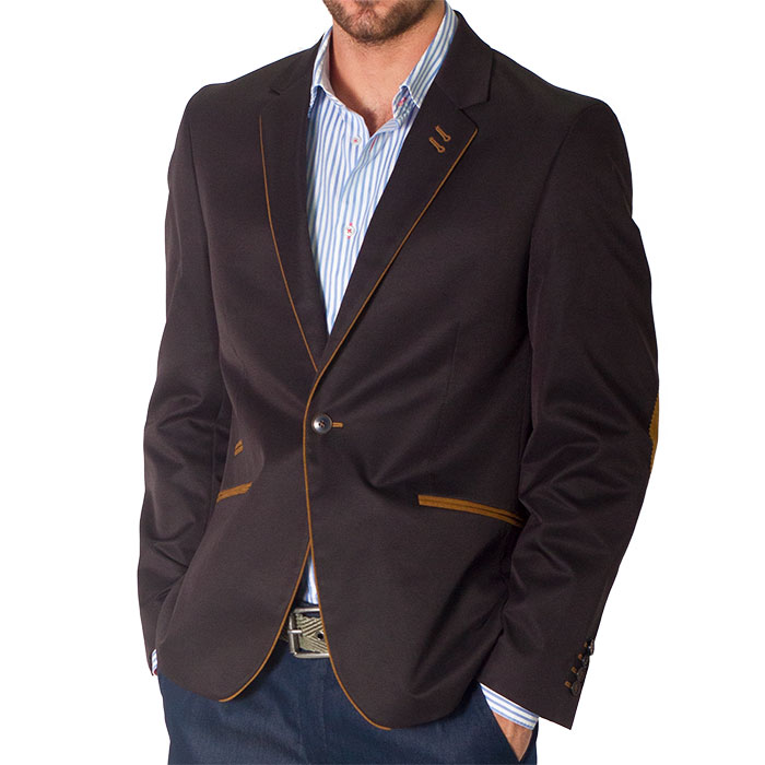 La moda masculina se adapta a las chaquetas abrigos elegantes Polonia